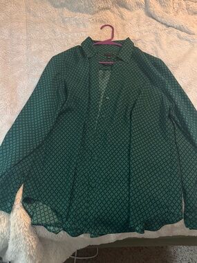 Ann Taylor Teal Geometric Button-Down Blouse